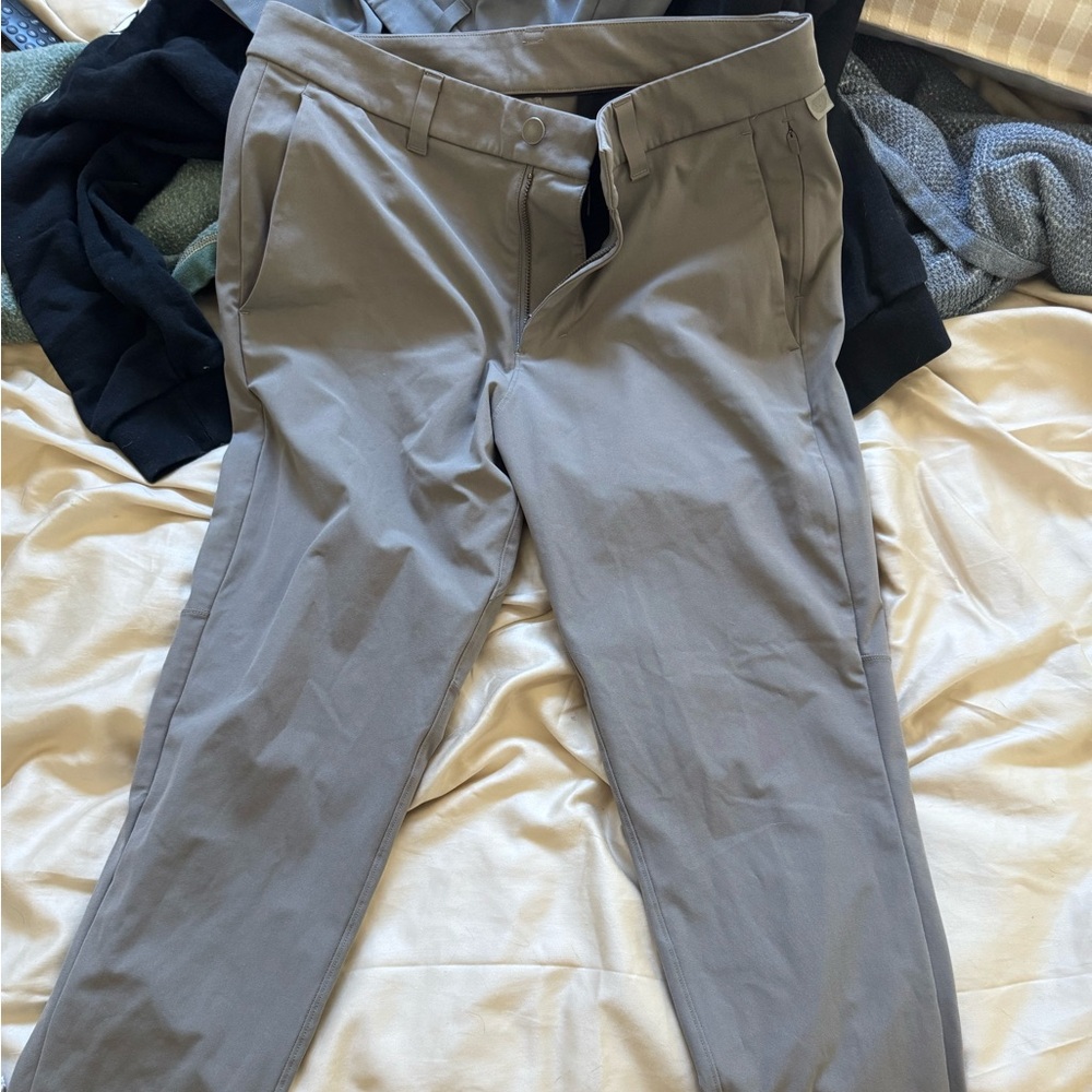 lululemon athletica Men's Khaki Chinos